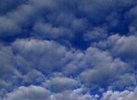 الغيوم التي تتشكل بالقرب من سطح الأرض تسمى ....